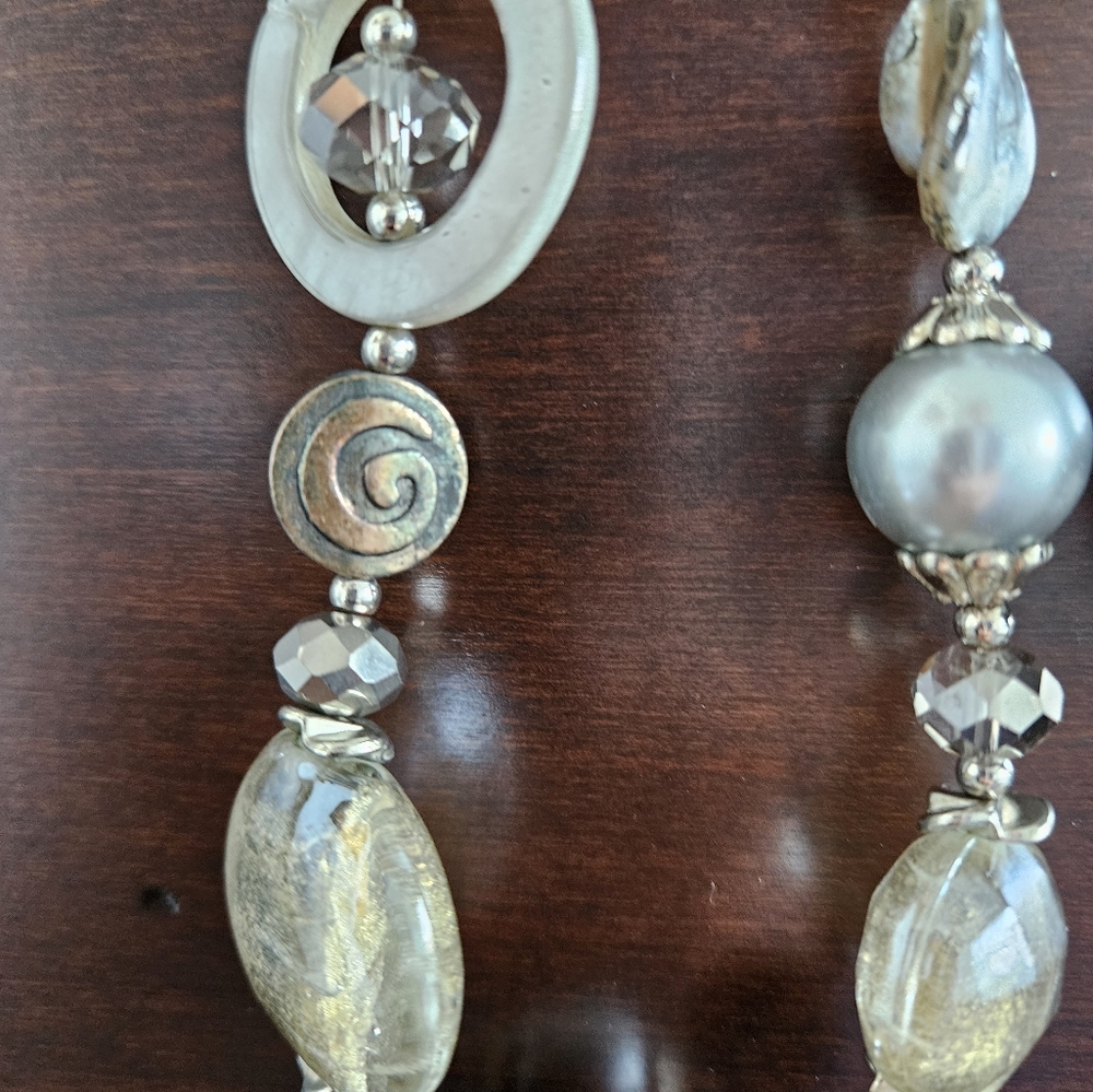 Necklace - Picture 5 of 6